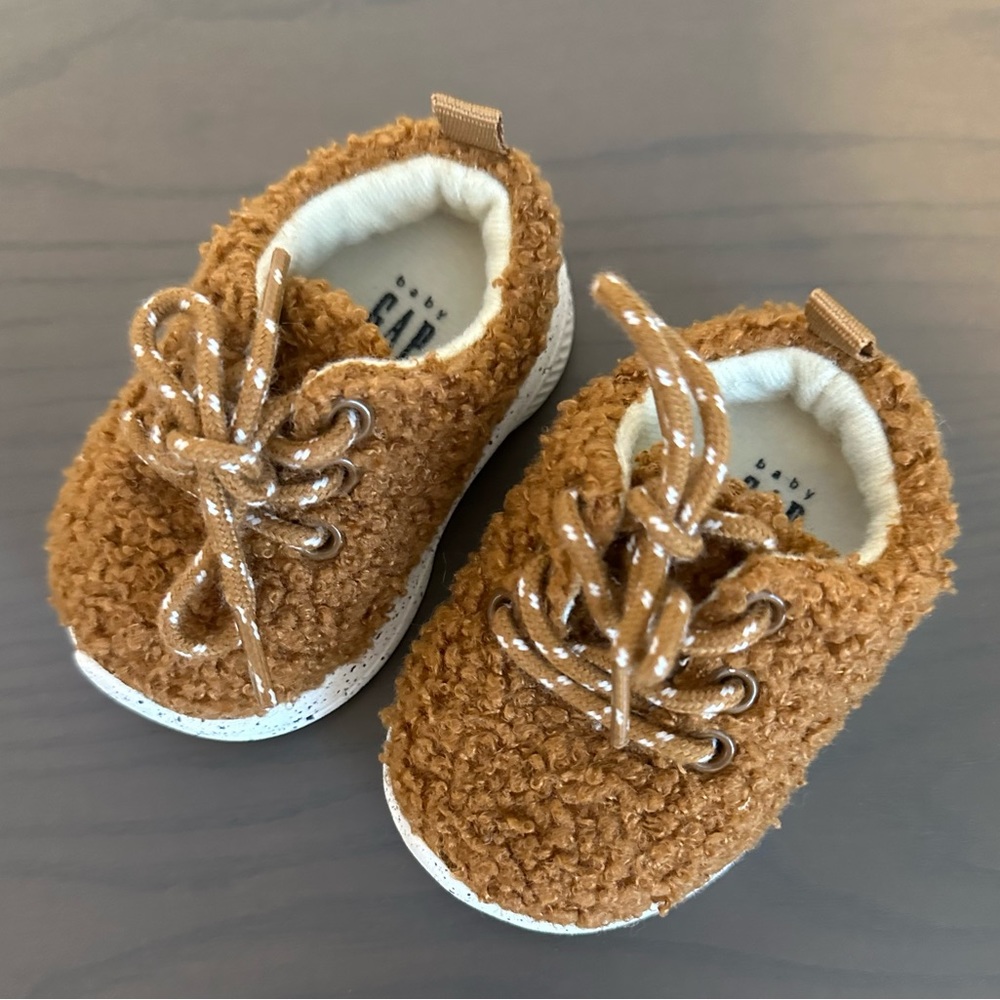 Gap Baby Brown Sherpa Shoes